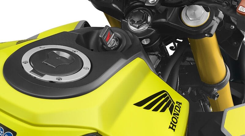 CB125 Hornet - Image 3